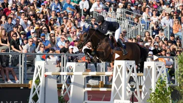 Avec Dexter de Kerglenn, Jeanne Sadran avait déjà terminé deuxième du Grand Prix Coupe du monde de Bordeaux en début d’année, mais ne s’était encore jamais imposée à ce niveau.