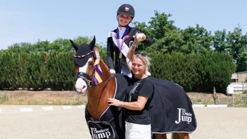 La Danoise Victoria Bang Zindorff a remporté la RLM des championnats d’Europe de Dressage Poney avec Del Classico.