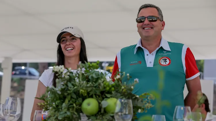 En 2021, la Nordiste a rencontré Mark et Tara Rein, ses principaux soutiens et propriétaires de ses chevaux. 