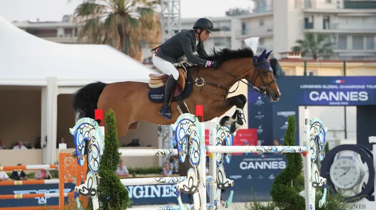 Harrie Smolders et Monaco l'ont emporté dans le Grand Prix 5* de Cannes.