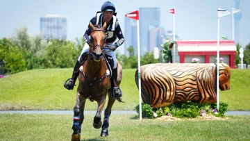 Karim Laghouag est le seul complétiste tricolore à avoir disputé les trois derniers Jeux olympiques, dont il est systématiquement revenu avec une médaille par équipes.