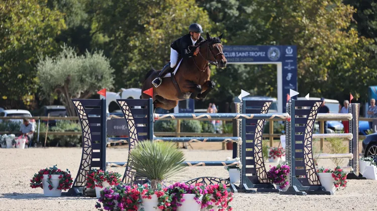 Victor Bettendorf et Mr. Tac ont été les premiers lauréats du CSI 3* organisé au haras de Gassin. 