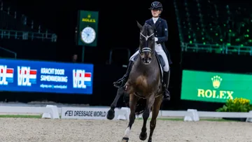 Morgan Barbançon Mestre s’apprête à disputer sa cinquième finale de la Coupe du monde avec son fidèle Sir Donnerhall II, ici au CDI-W de Bois-le-Duc début mars, lors de la dernière étape du circuit indoor.
