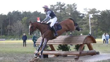 Thomas Carlile et Darmagnac de Béliard hier lors du cross du CCI 3*-S de Fontainebleau. 