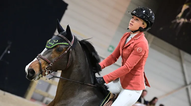 À trente-quatre ans, Skye Higgin est en train d’atteindre son rêve, notamment grâce à Djordania du Tillard. 