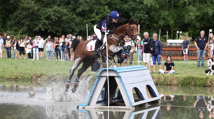 La jeune Francilienne a tenu le choc tout au long du championnat, notamment durant le difficile cross, n’écopant que de 3,2 points de temps avec son Céleste du Montier.