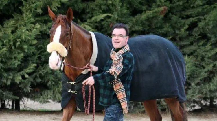 L’homme de cheval s’était passionné pour le concours complet.