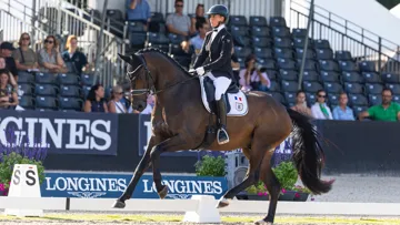 Camille Judet-Chéret et Emoji JCD SL aux Mondiaux des Jeunes Chevaux de cinq ans, en 2024. 