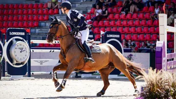 Les champions du monde et lauréats de la finale de la Coupe du monde Henrik von Eckermann et King Edward.