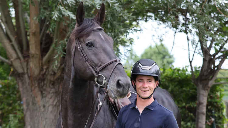 ici aux côtés d’Impress-K van’t Kattenheye, Thibeau Spits marche dans les pas de ses amis Gilles Thomas et Thibault Philippaerts.