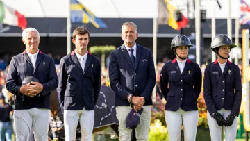 Composée de Roger-Yves Bost et des jeunes Antoine Ermann, Jeanne Sadran et Nina Mallevaey, l’équipe de France s’est imposée dans la Coupe des nations 5* de Bruxelles.
