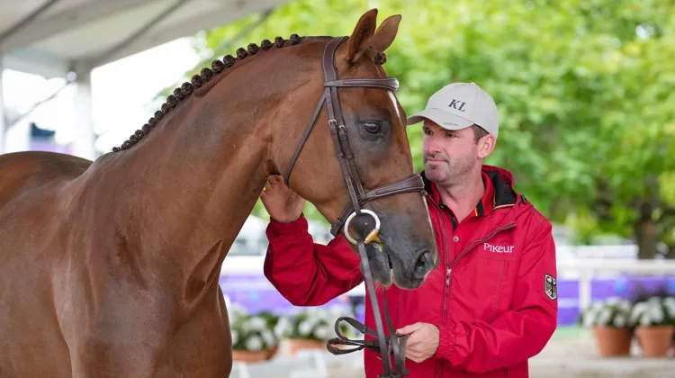 “Je le connais mieux depuis les championnats d’Europe, où nous avons tous deux grandi”, dit notamment l’Allemand de son partenaire Zineday. 