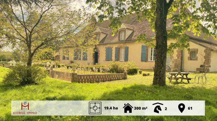 À moins de 2 heures de Paris, Horse Immo vous propose un domaine de plus de 20 hectares au cœur d’un environnement préservé. Maison de maître, seconde habitation à rénover et fort potentiel pour un projet familial, d’élevage, touristique ou événementiel.