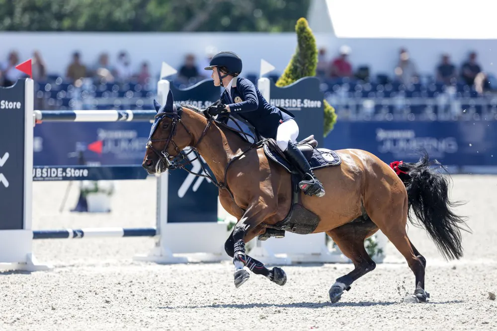 Jessica Springsteen lancée à toute allure vers la victoire.