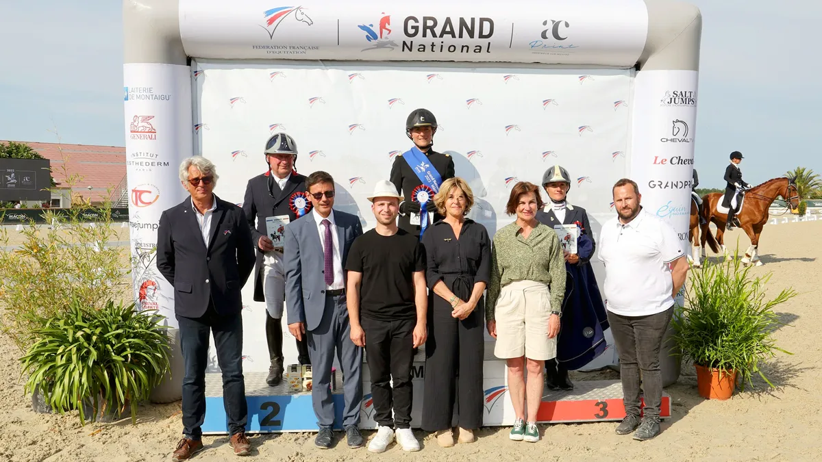 Pauline Basquin a partagé le podium avec Gilles Siauve et Barbara Clément-Klinger.