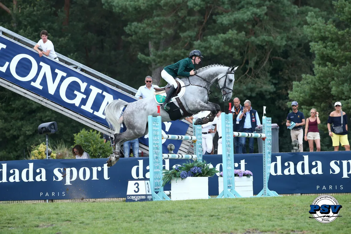 Jason Foley aborde la finale du championnat d'Europe Longines FEI de Jumping Juniors en tête.