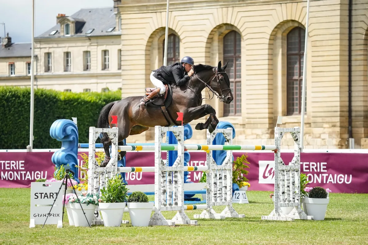 Pour sa première à Chantilly, le Corrézien a conclu en beauté son week-end avec son étalon de dix ans.