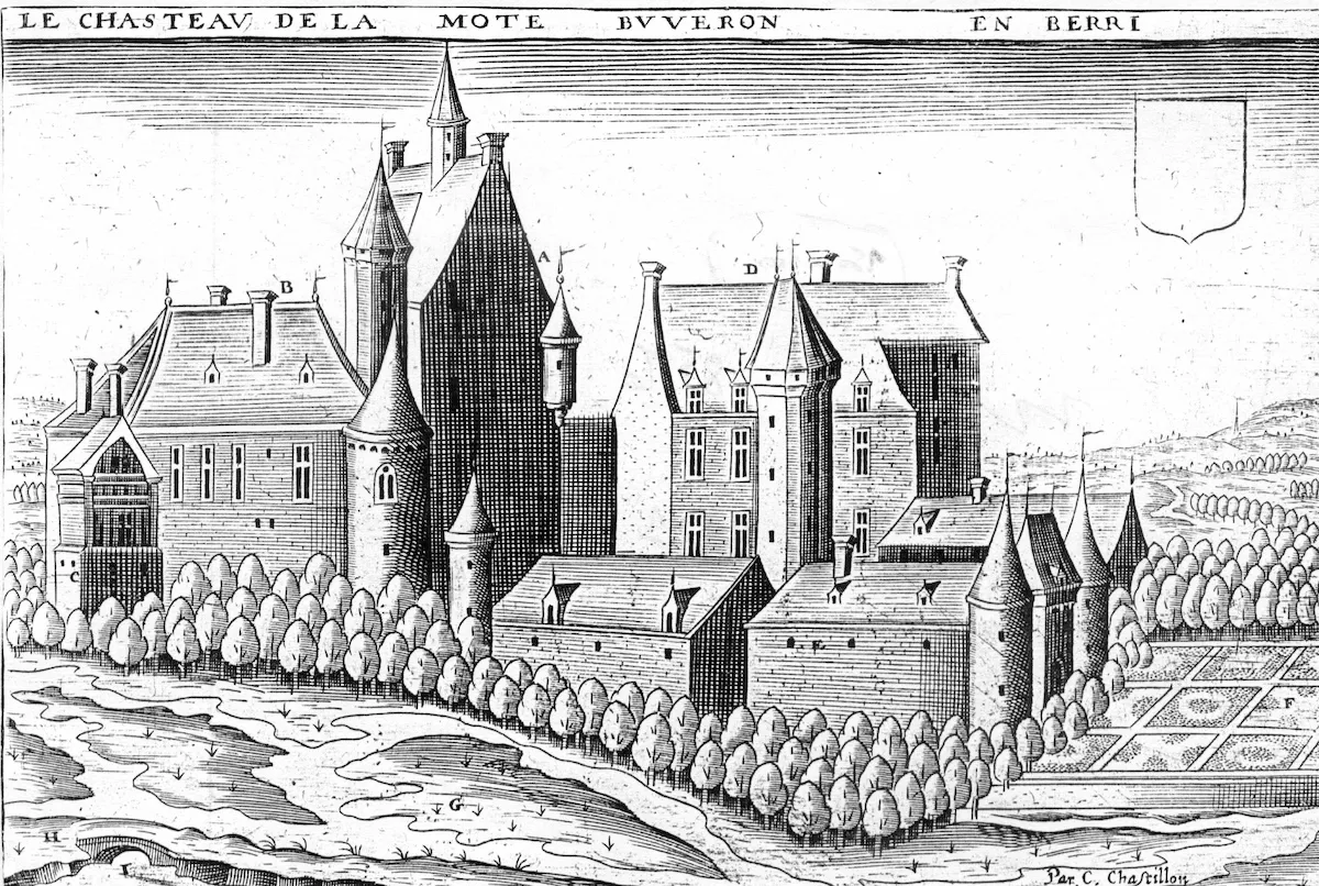 Comme l’indique le nom de la commune qui l’abrite, le site fut d’abord une motte féodale.