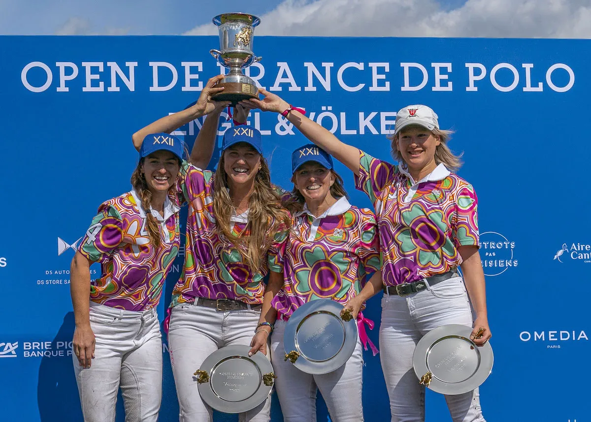 Victoire pour l’équipe 100% britannique Rouge Absolu Paris, menée par Hazel Jackson, créditée d’un handicap 10.