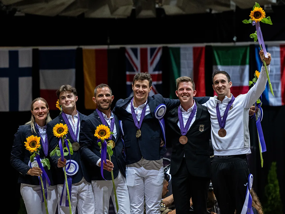 Théo Gardies et Quentin Jabet ont partagé ce podium mondial avec l’Allemand Thomas Brüsewitz, médaillé de bronze.