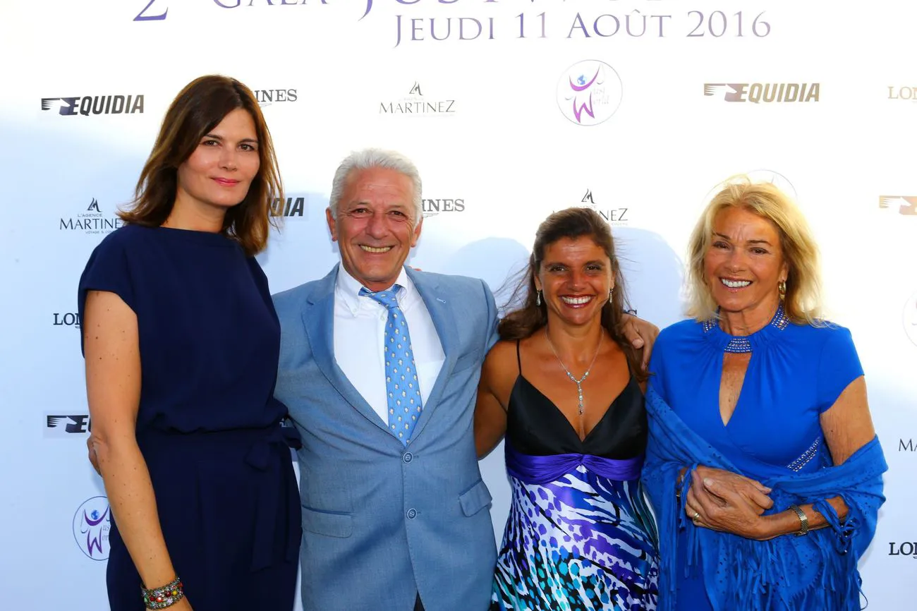 Marina Hands (à gauche) est la marraine européenne de JustWorld International.