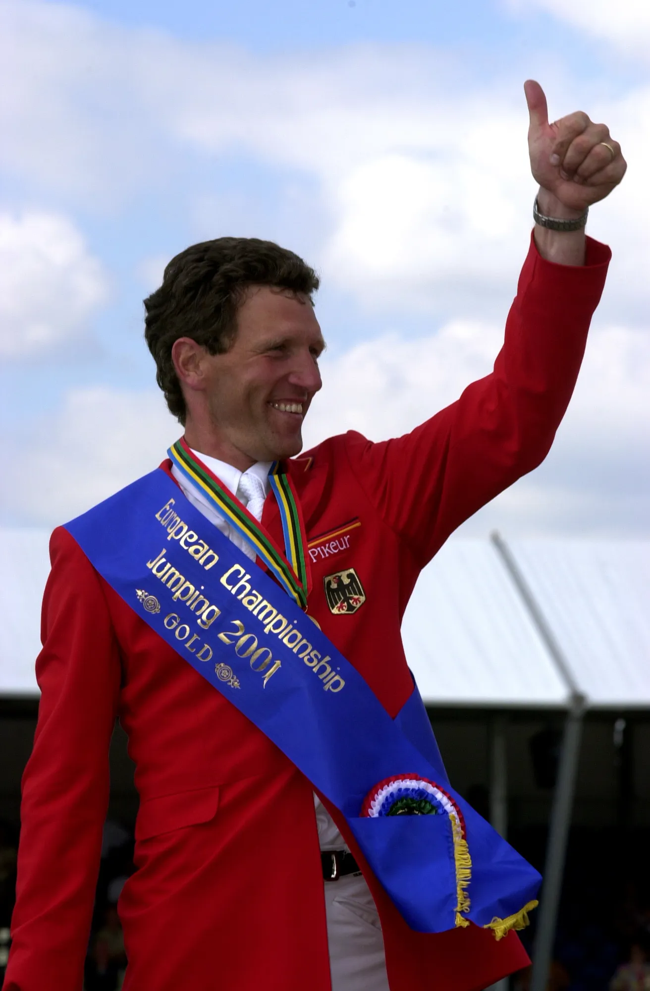 On se souviendra que Ludger Beerbaum détient également le record de médailles de sa discipline.