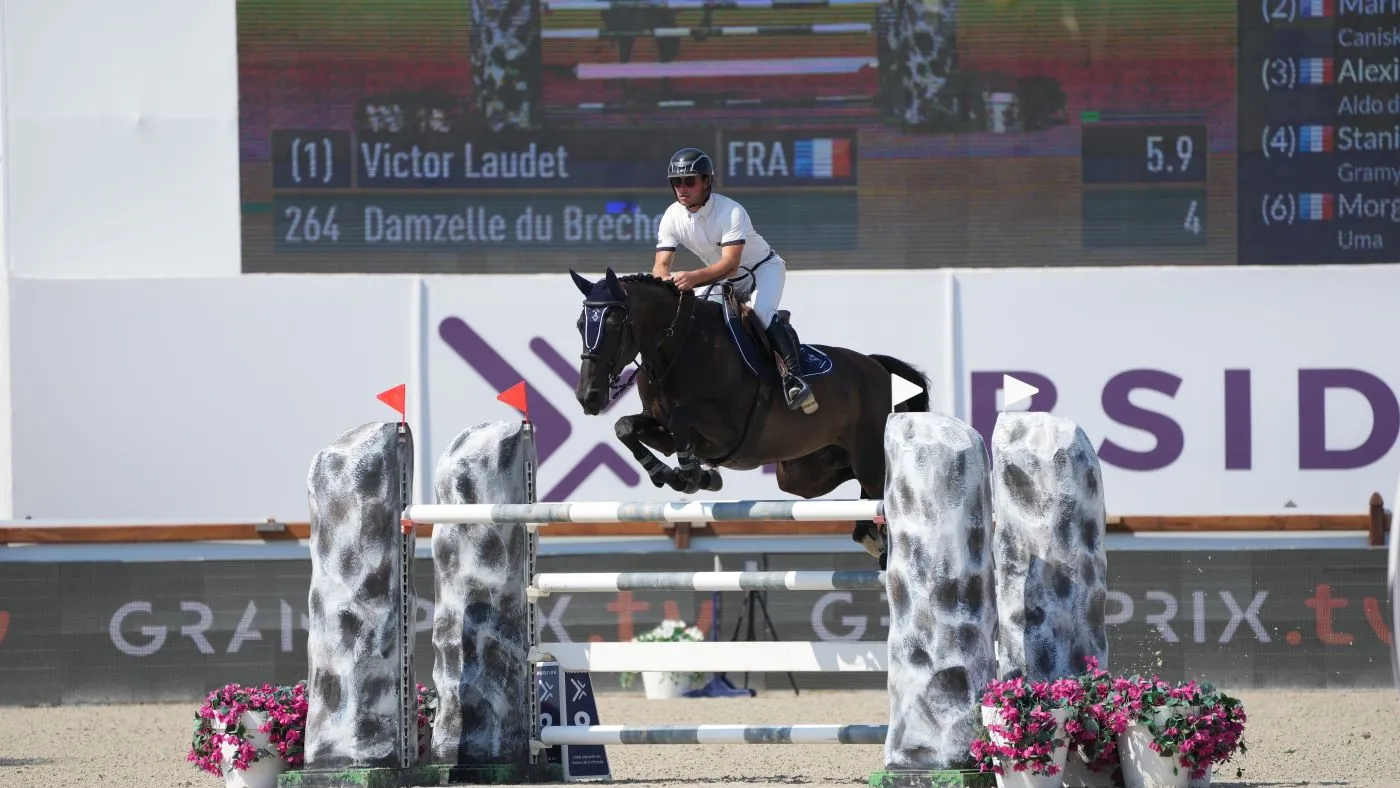 “Le dimanche matin, je plaisantais en disant que j’aimerais que le dicton “jamais deux sans trois” se réalise. Et c’est ce qui s’est produit dans le Grand Prix!”, a réagi le cavalier du Loiret.