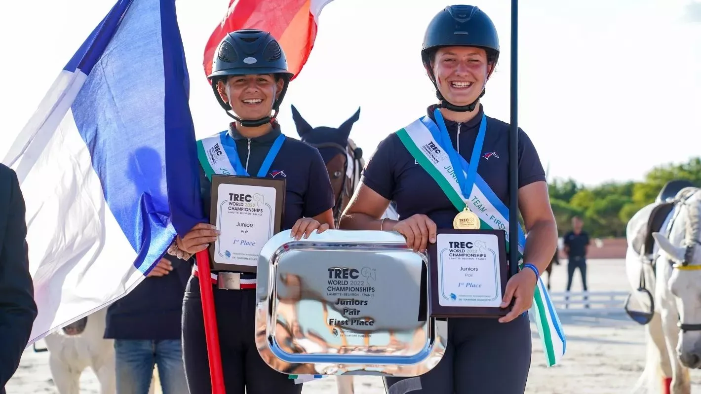Lisa Pradaud Lenoble et Laure Sauzède, championnes du monde Juniors