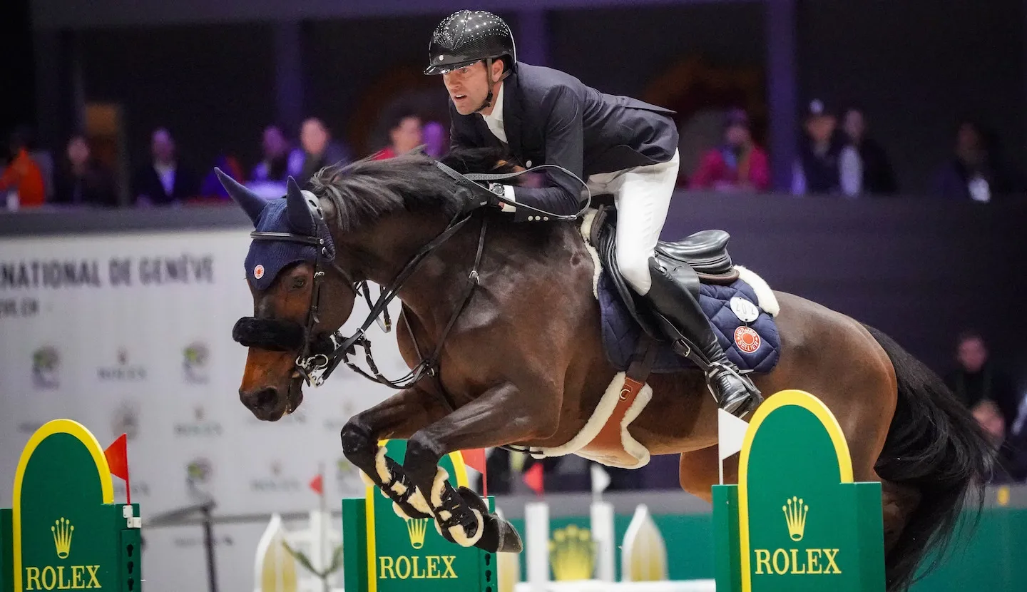 Simon Delestre et le bondissant Cayman Jolly Jumper.
