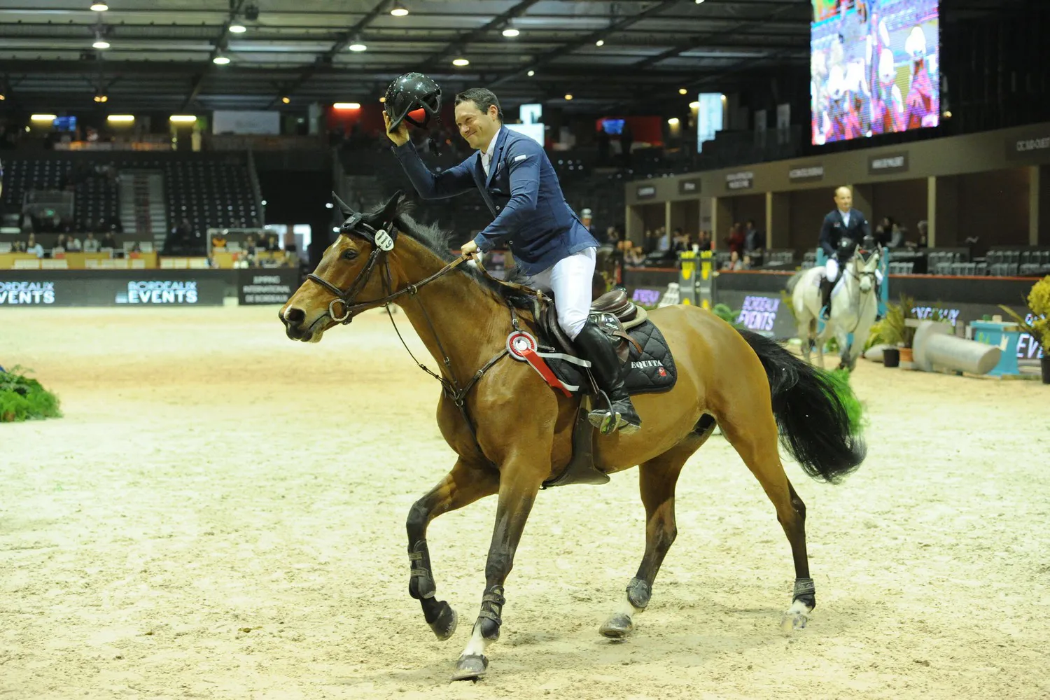 Que ce soit avec Nicolas Deseuzes ou les autres pilotes qui ont croisé sa route, Razzia des Sables est sans conteste une habituée des remises des prix.