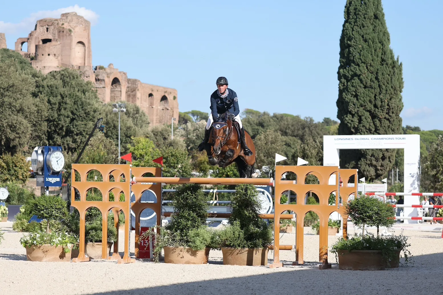 À n'en pas douter, le styliste Faltic HB n'a pas fini de truster les podiums. 