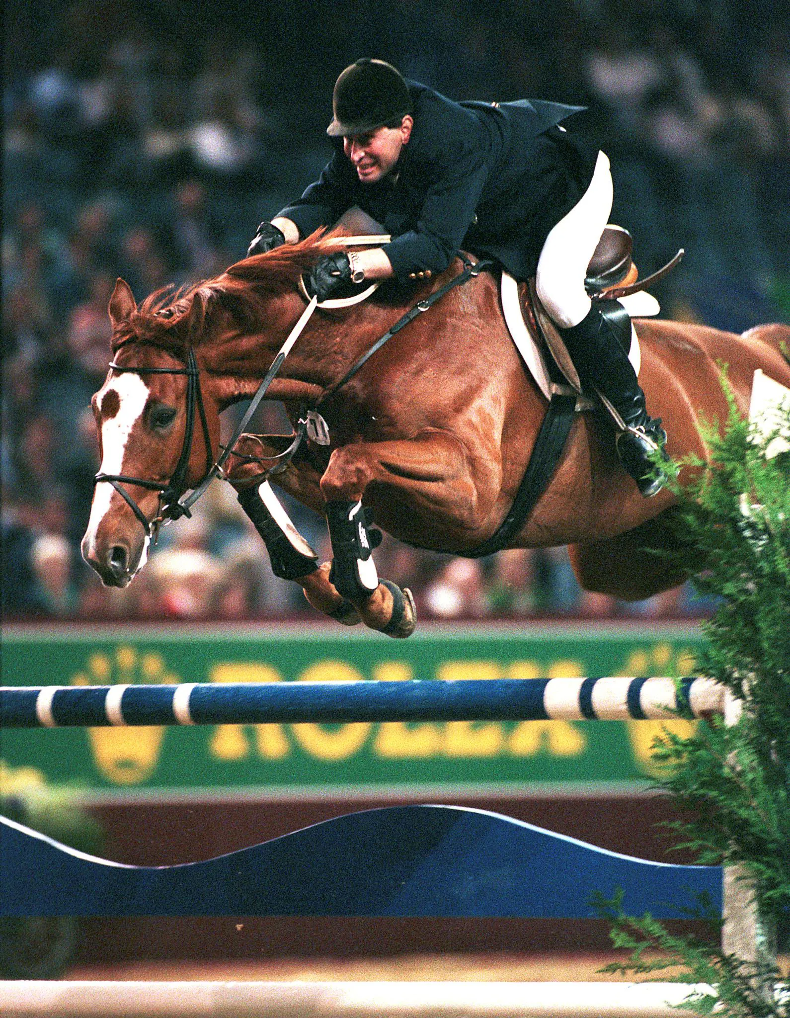 Comme en 1979, Hugo Simon, en selle sur le génial E.T. FRH, a dû en passer par un barrage avant de soulever le trophée.