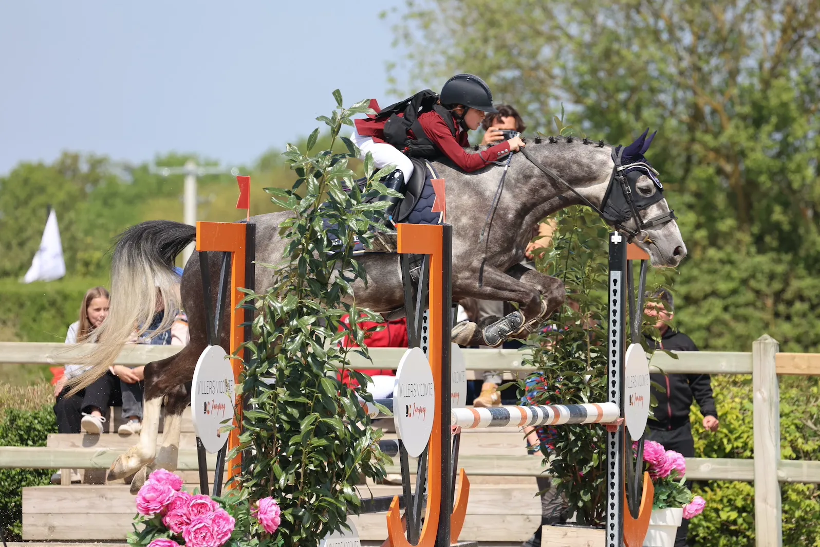 Un poney s'est glissé dans le championnat Benjamins avec Hongrion d'Odival!