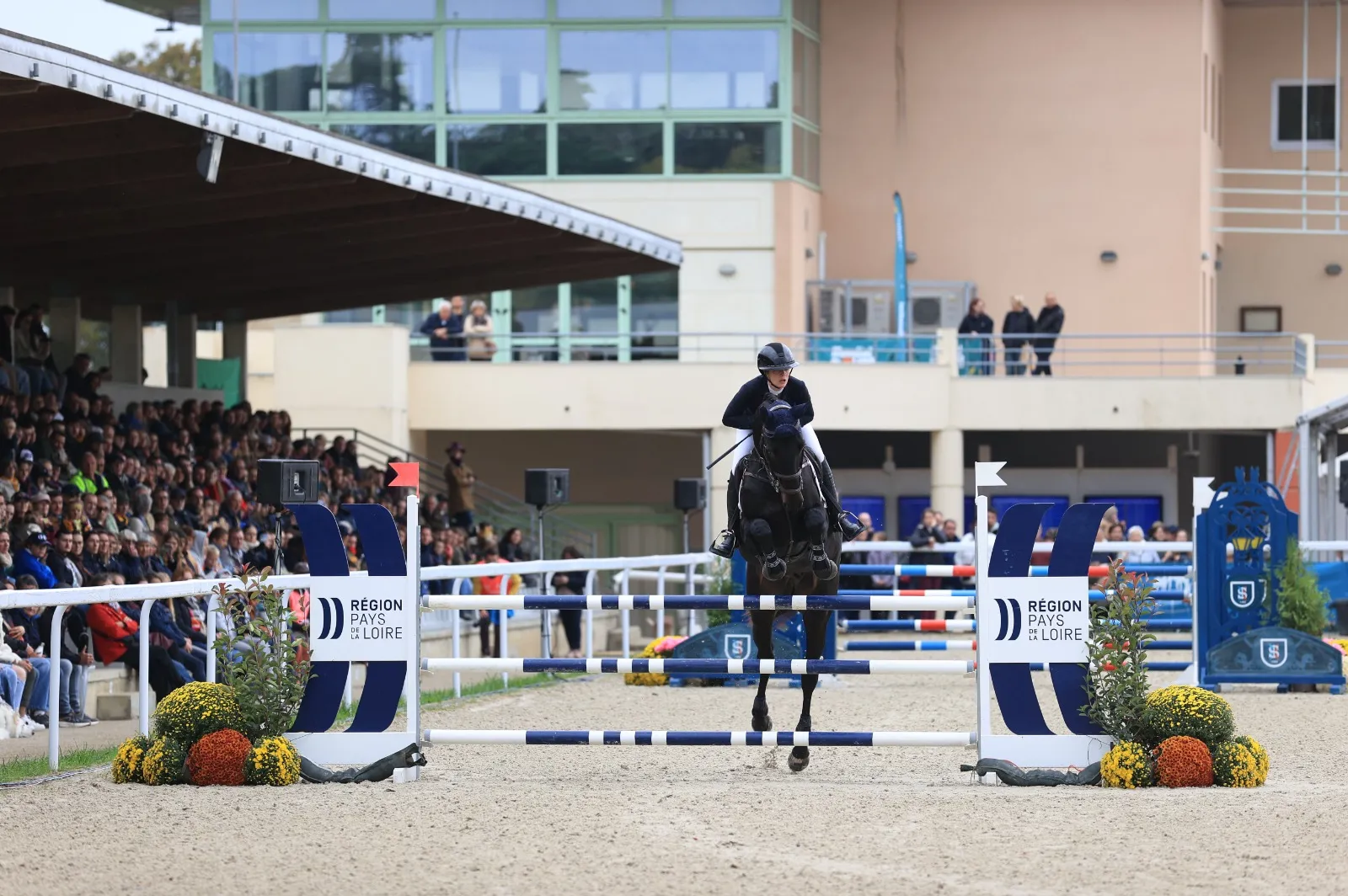 Tykillen Tango et Hallie Coon sont remontés de quatre rangs ce dimanche pour terminer sur la troisième marche du podium. 