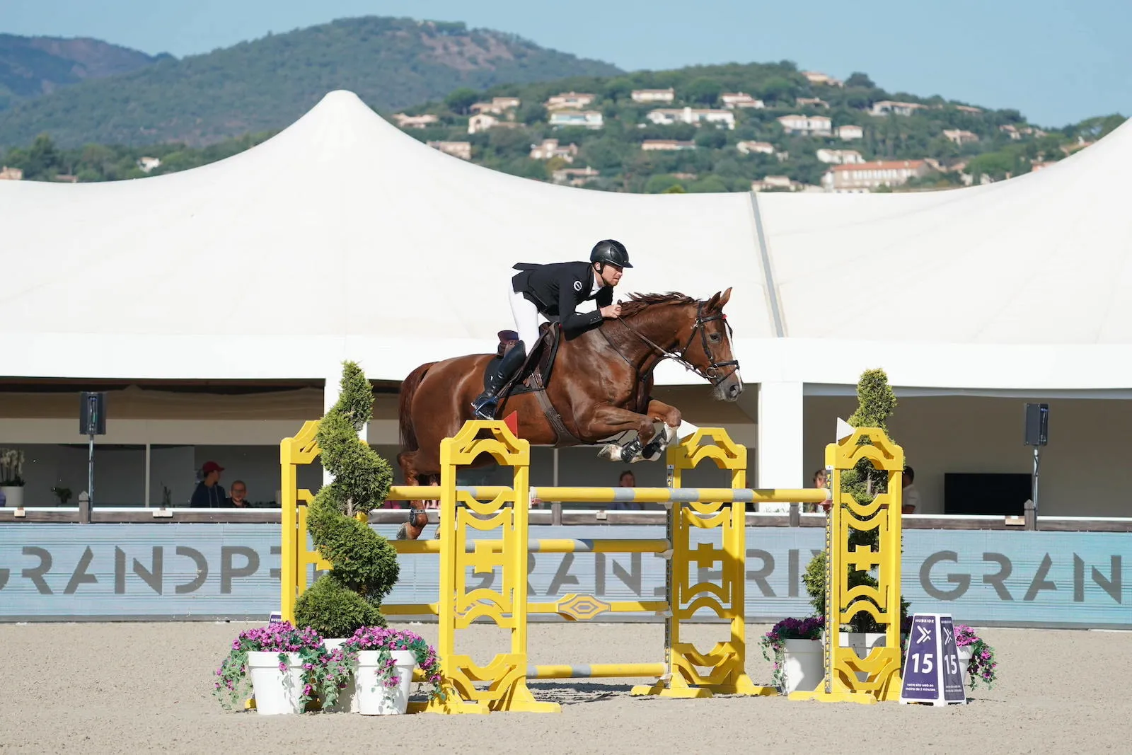 Titouan Schumacher et Carera des Brimbelles sous le soleil du Sud de la France.
