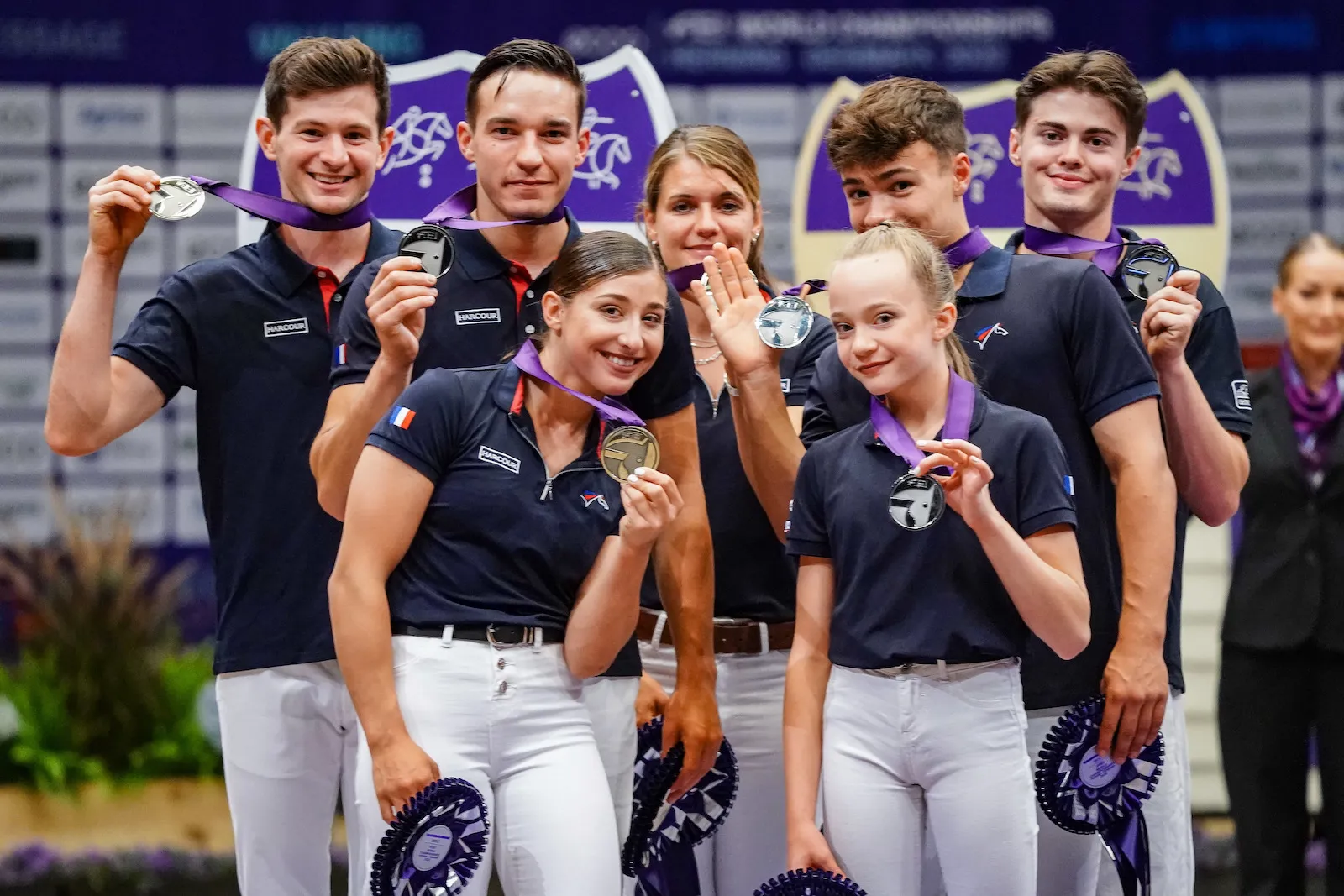 Manon Moutinho, Lambert Leclezio, Quentin Jabet, Louis Dumont, Dorian Terrier et la toute jeune Jeanne Braun ont gagné une très belle médaille d’argent ce soir.
