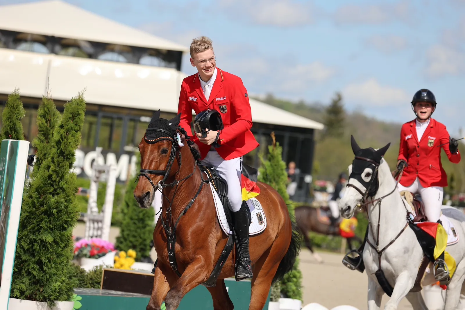 Belle deuxième place des Allemands, ici représentés par Max Paschertz et Paula Pahl.