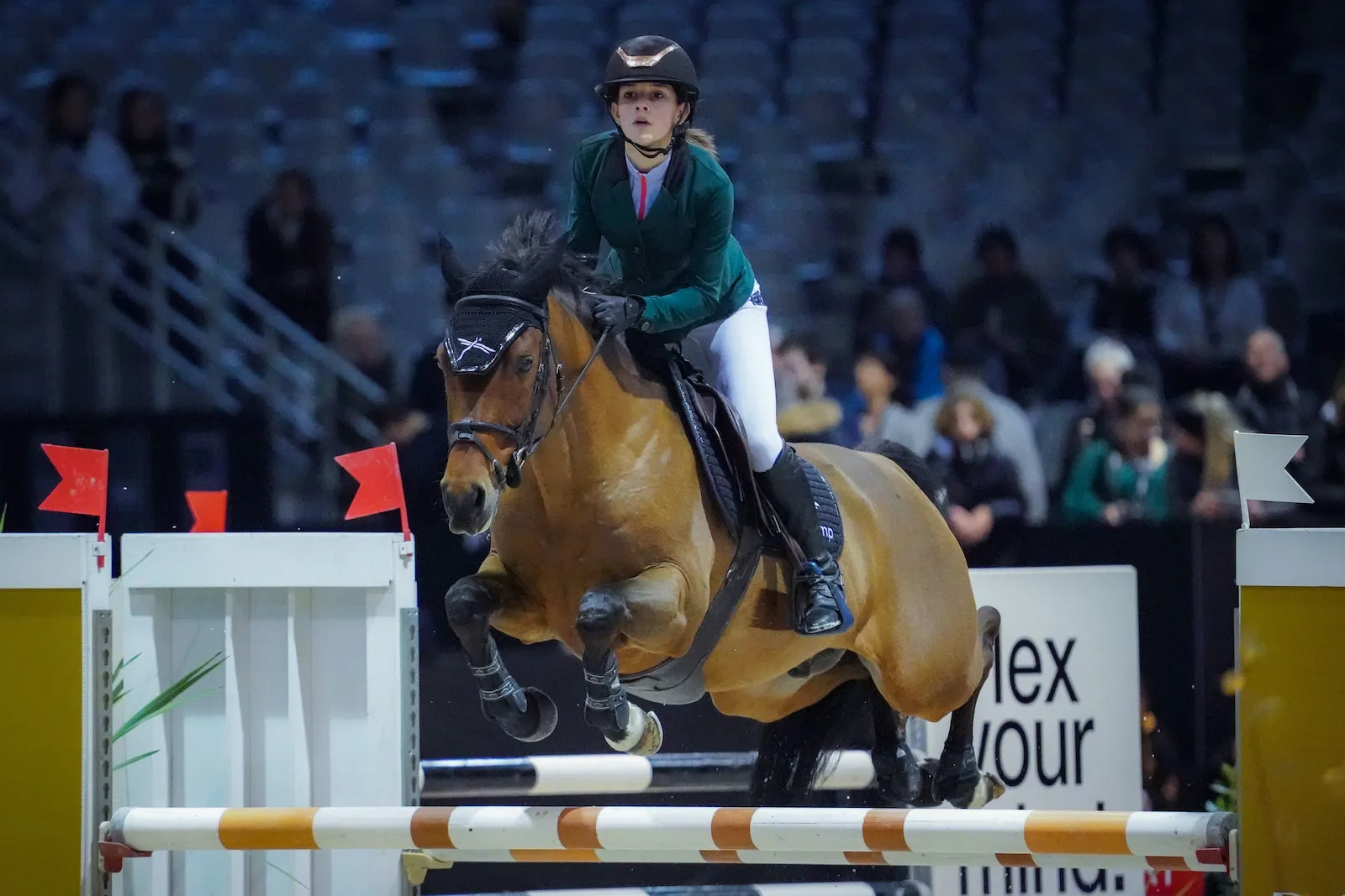 Lana Messina en selle sur Kasper's Ronaldo au Jumping International de Bordeaux, le 3 février 2023
