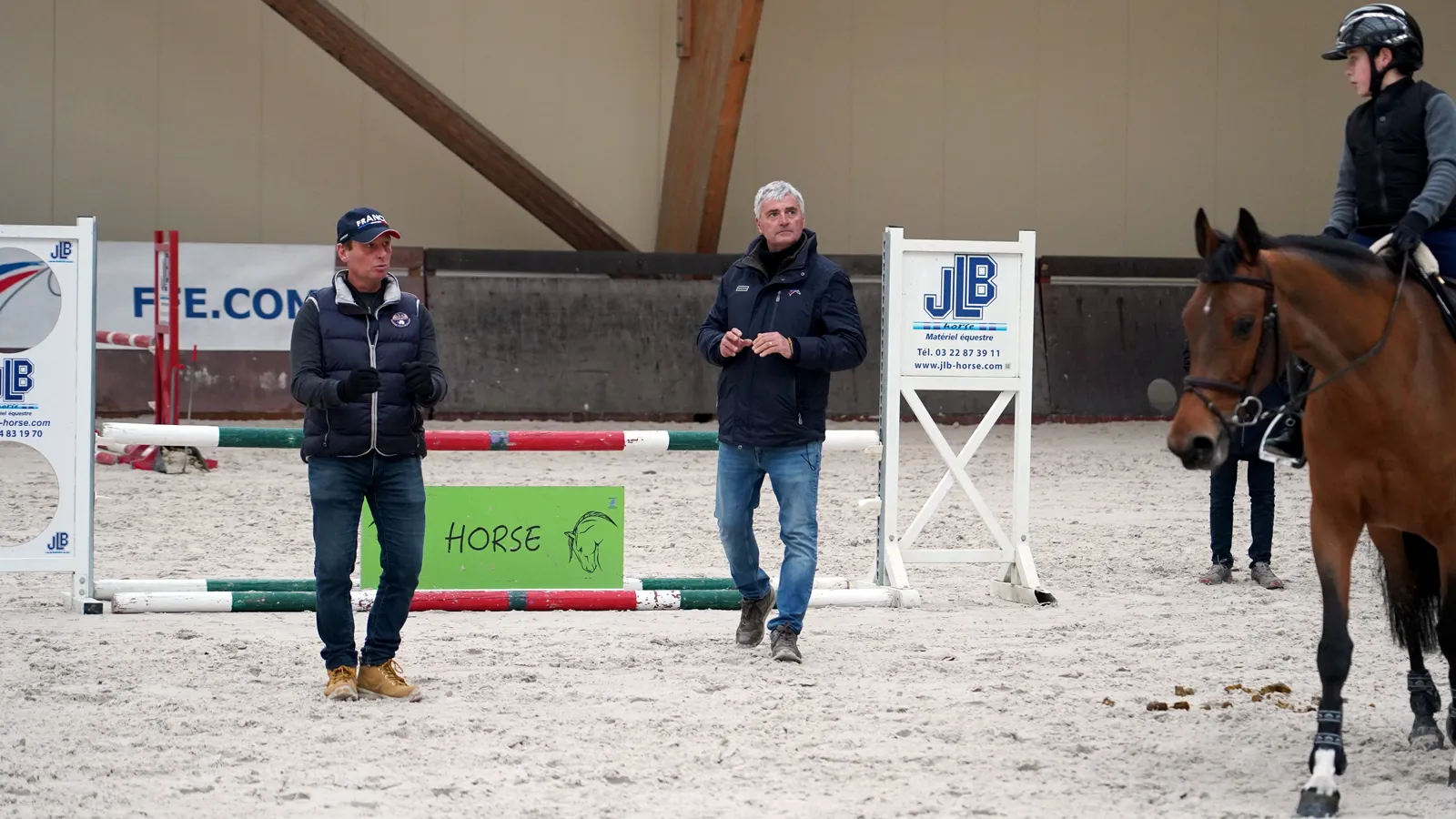 Bertrand Poisson et Olivier Bost en pleine séance de travail équestre.