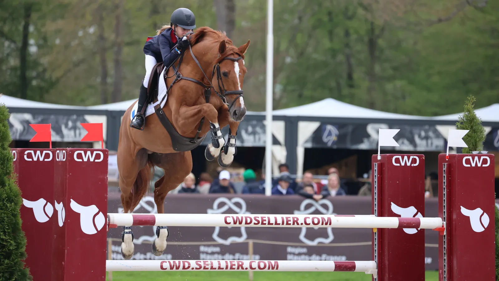 Le couple a survolé sans difficulté les sept obstacles du barrage.
