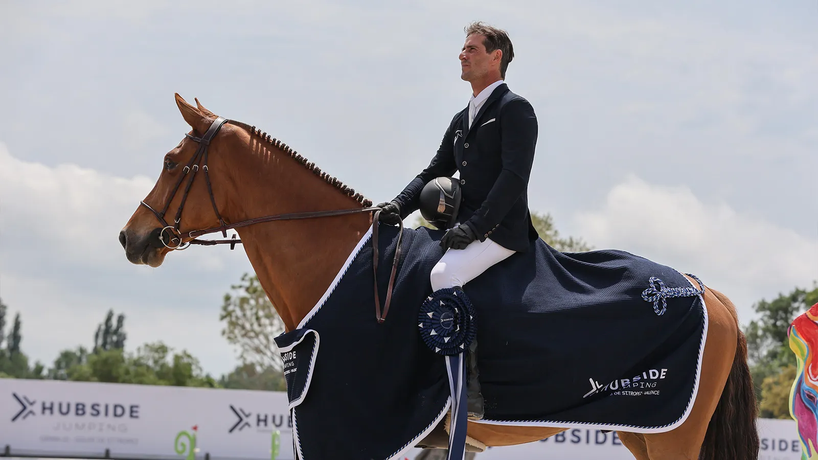 Le Français Julien Gonin et sa jument de neuf ans Estrella de La Batia ont décroché la victoire haut la main.