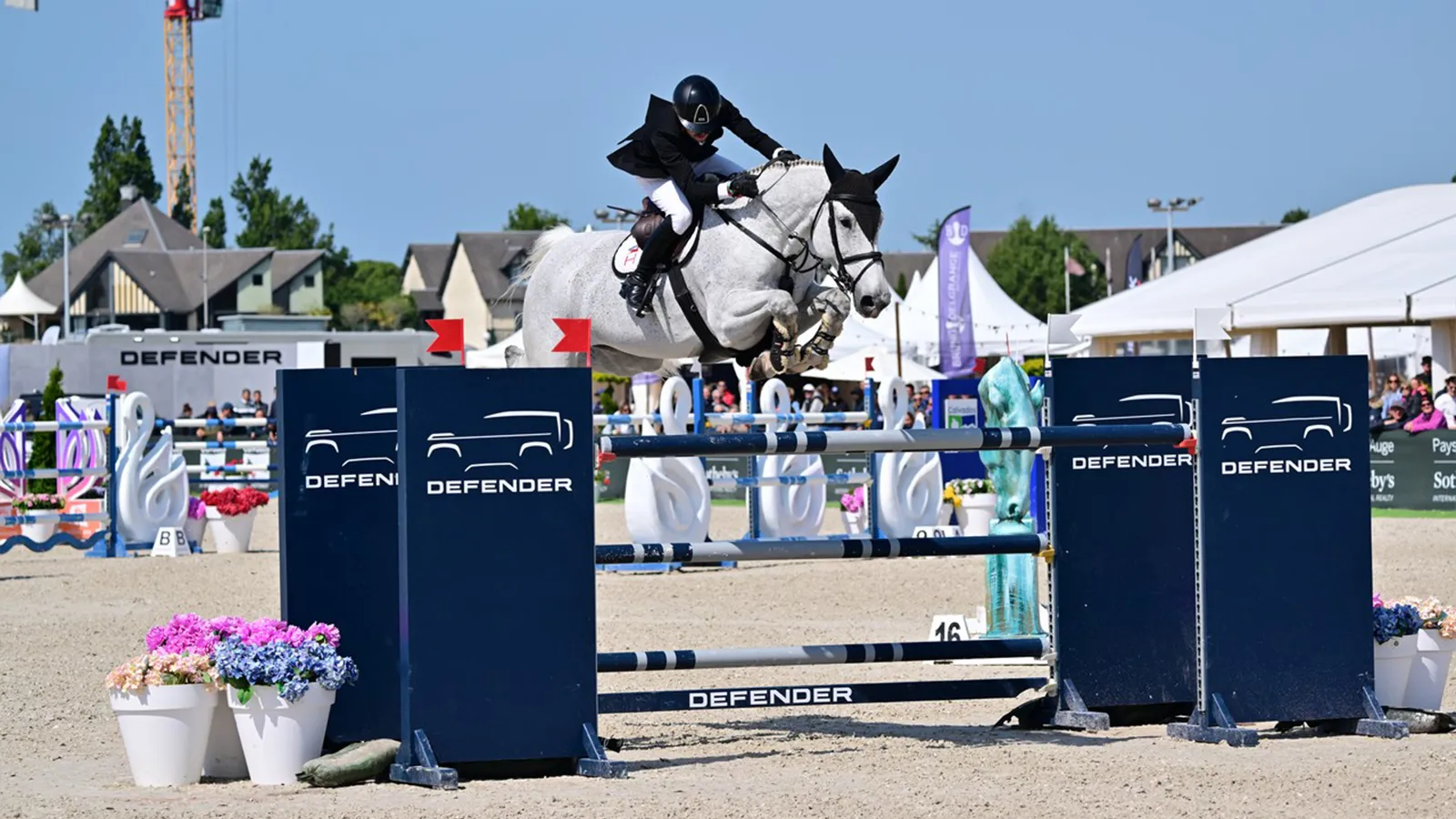 Sur la deuxième marche du podium, on retrouve Cyril Cools et Cloé GP. 