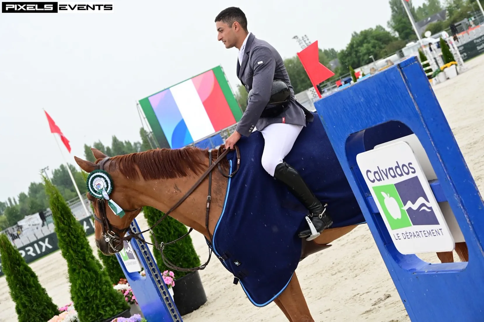 Bilal Zaryouh et Usual Suspect d'Auge à la remise des prix de l'épreuve majeure du CSI 3*