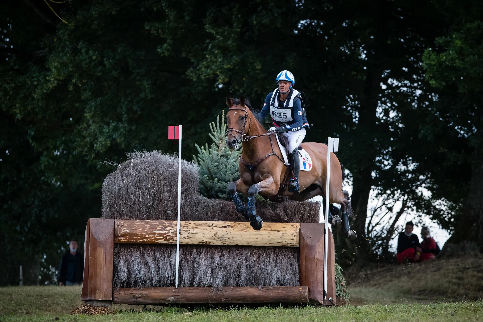 Avec Triton Fontaine, ici au Grand Complet, Karim Laghouag entend bien remplir sa mission dès vendredi à Tokyo.