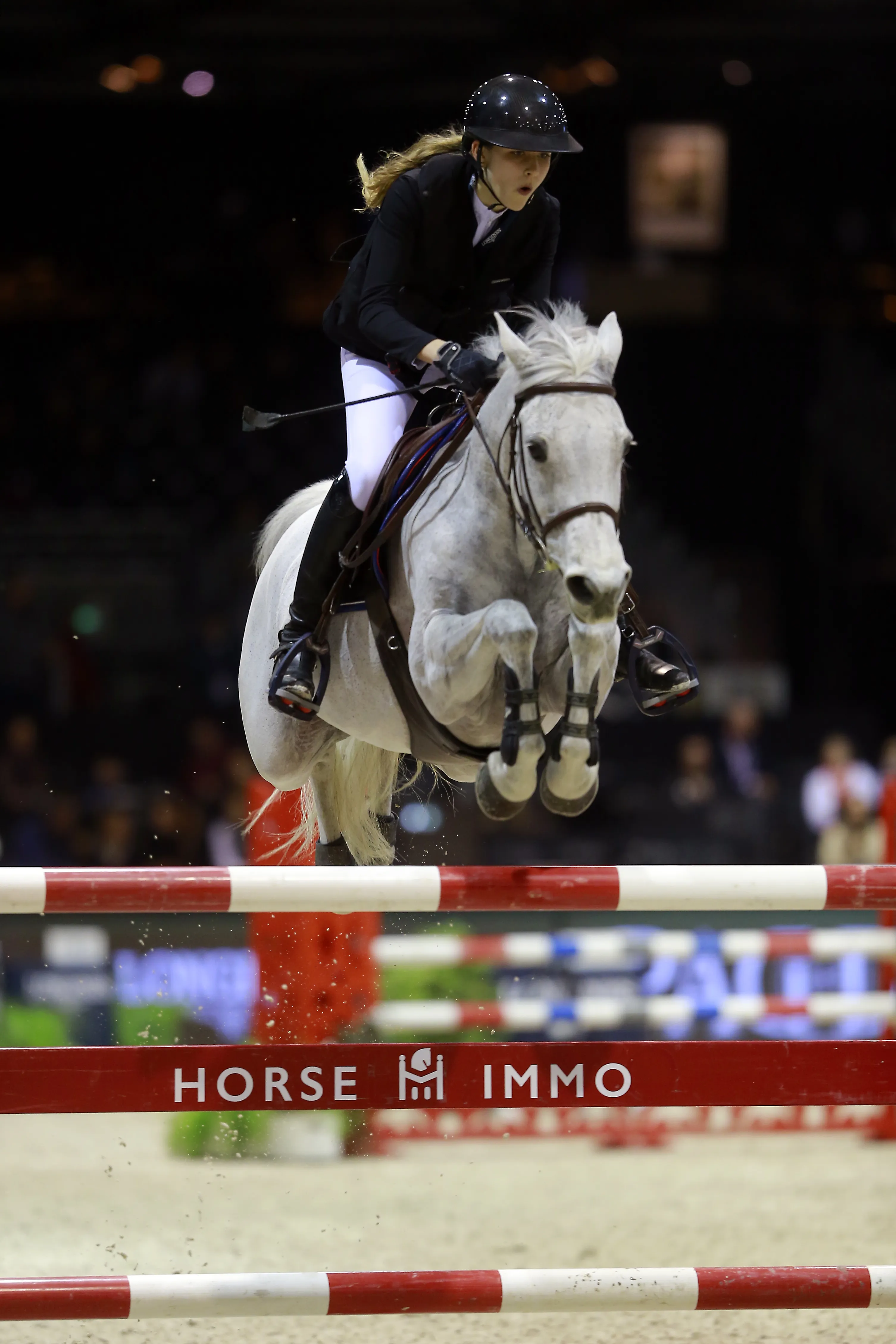 Ici à Bordeaux en février, Ilona Mezzadri est en selle sur sa fidèle Callas Residal Z, qu'elle ne pourra plus monter en compétition l'an prochain. 