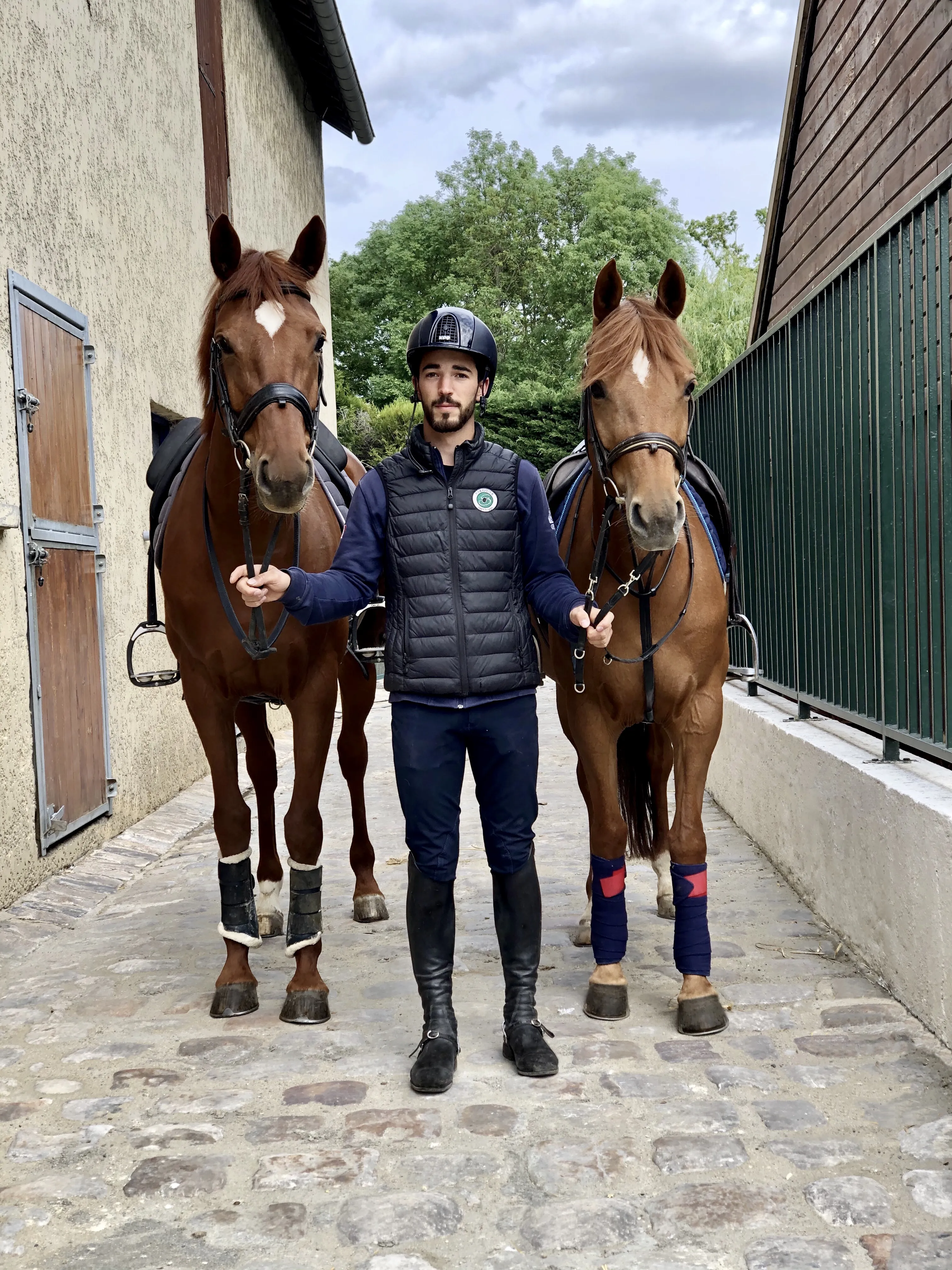 Quentin Faucheur entouré d'Indy Zequille SH et Boucle d'Or d'Uzec.