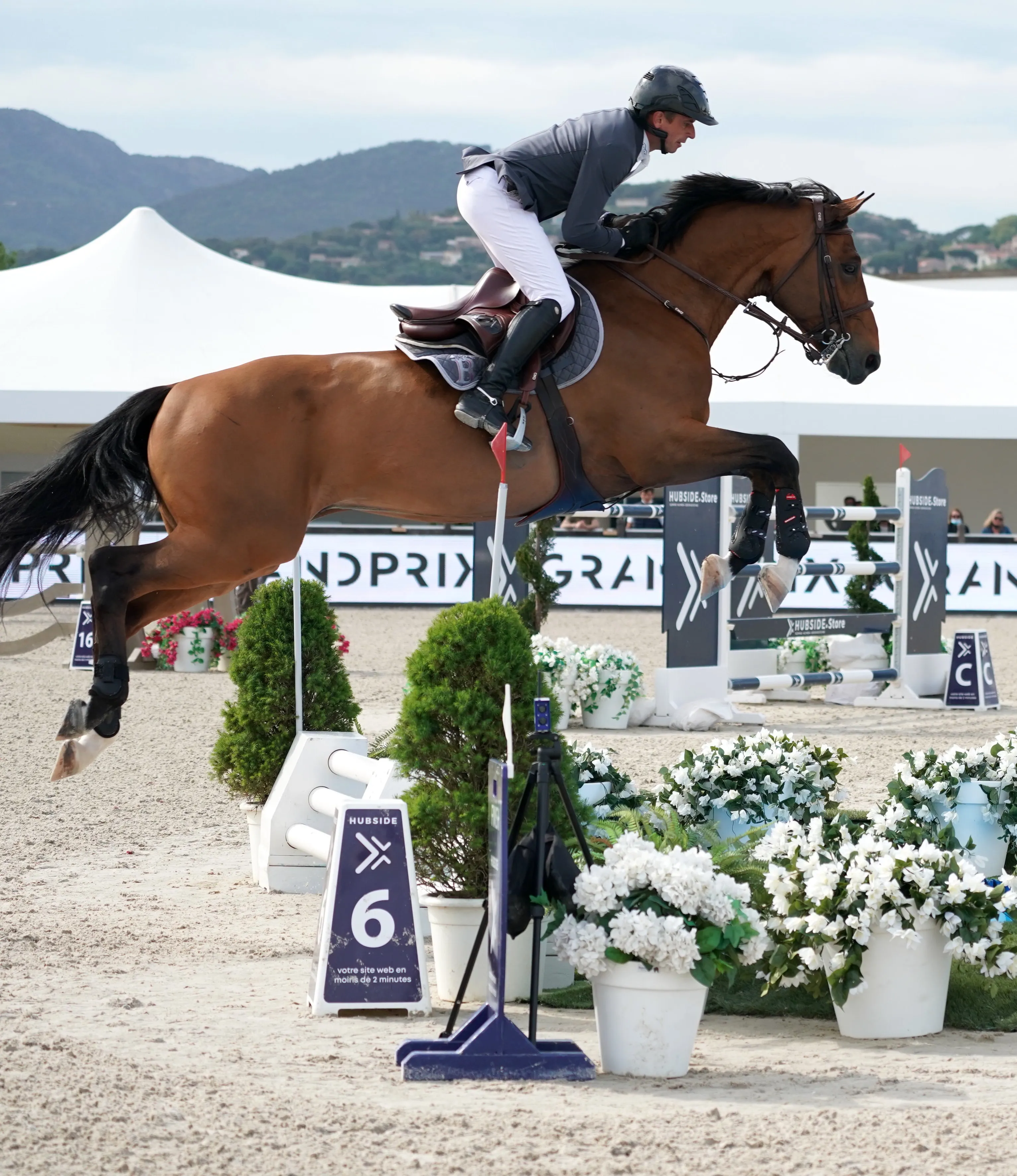 Julien Épaillard et Kosmo van Hof ter Boone au dernier CSI 5* de Grimaud.