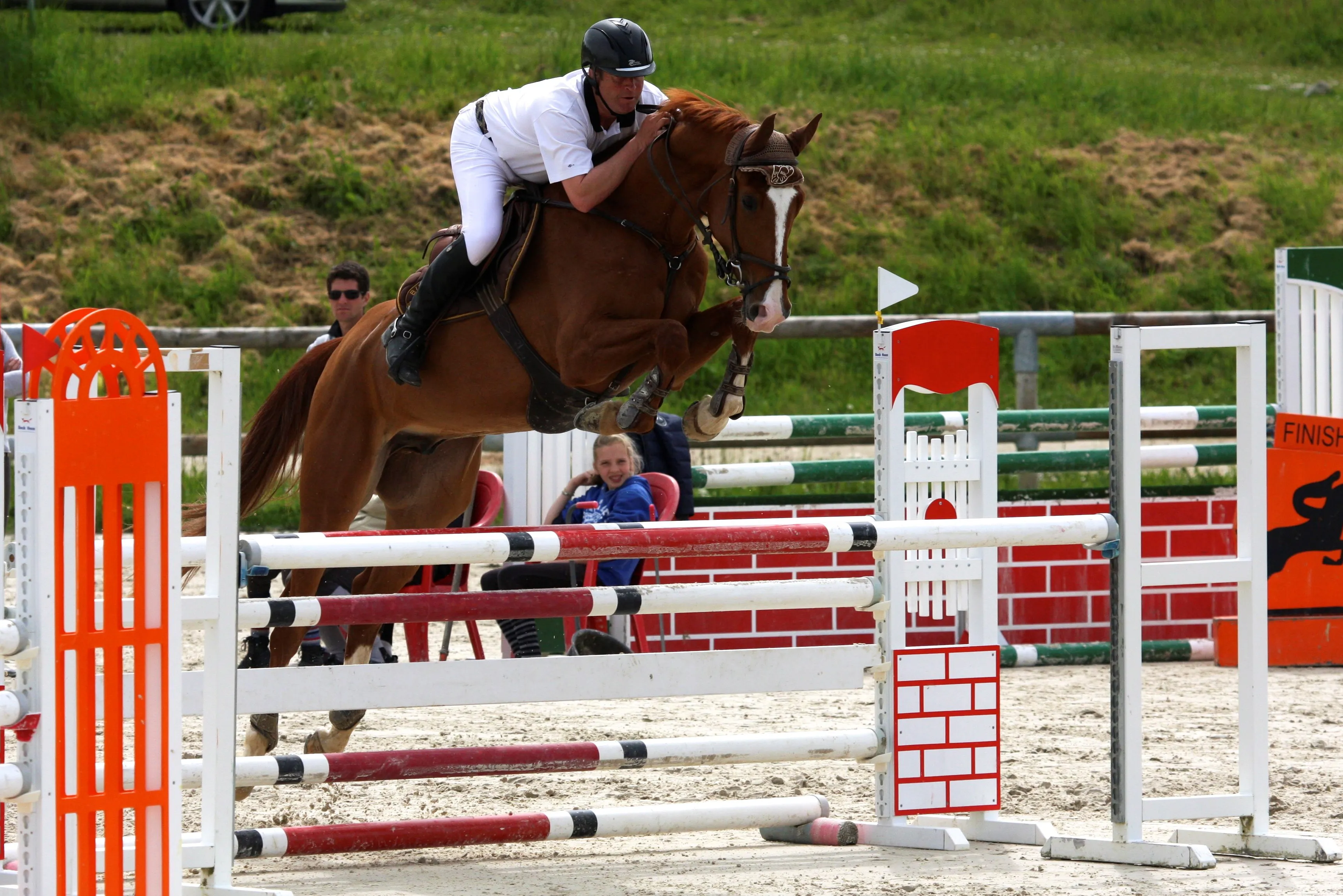 Victorio des Frotards a été formé successivement par Hervé Miallier (ici en photo), Emma Ramos, Antoine Denibeau, le marchand Emmanuel Portet et Henry Crepelle.