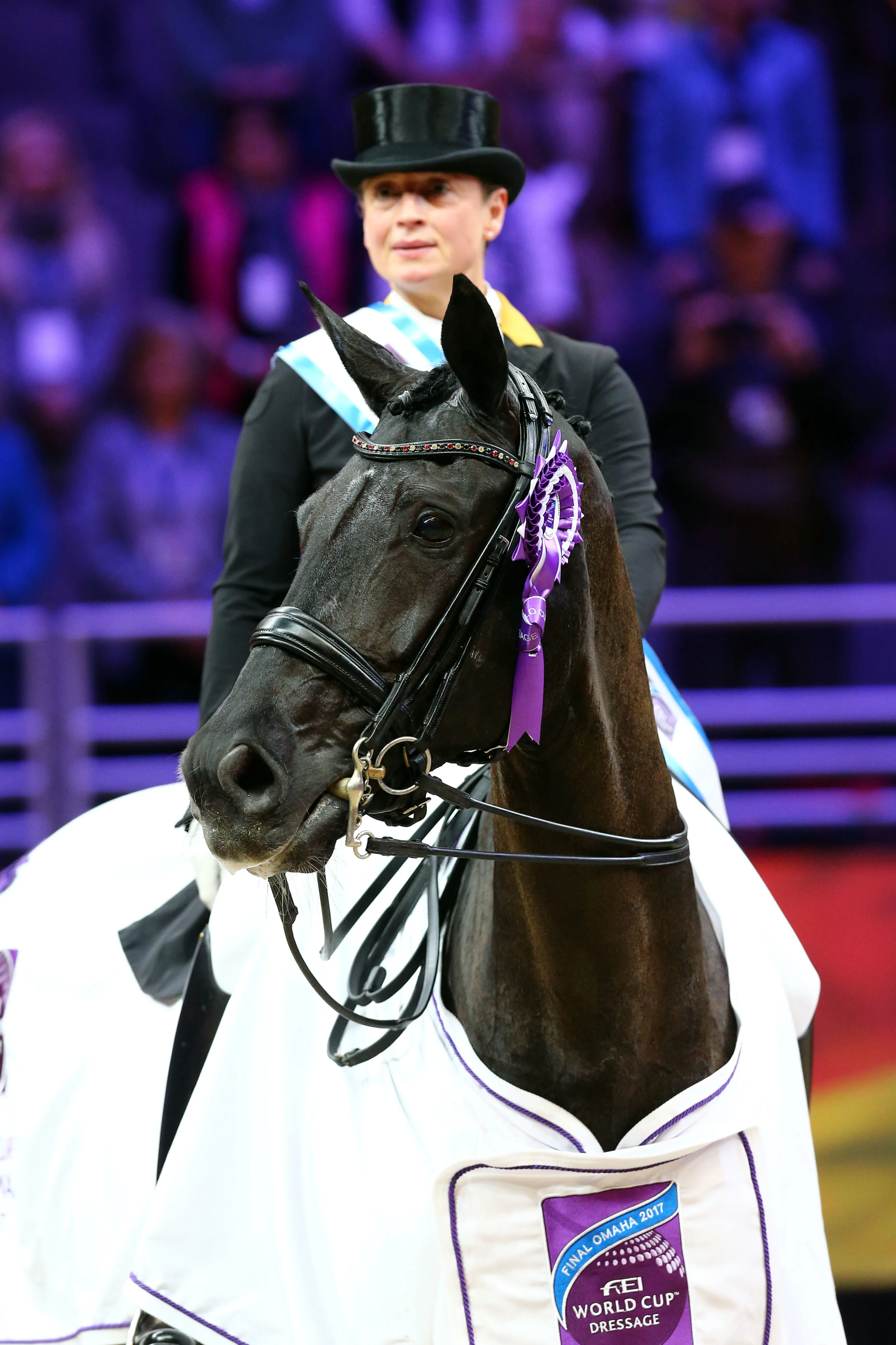 Victorieuse de la dernière finale de la Coupe du monde à Göteborg en 2019 et numéro deux mondiale, Weihegold brille avec Isabell Werth.