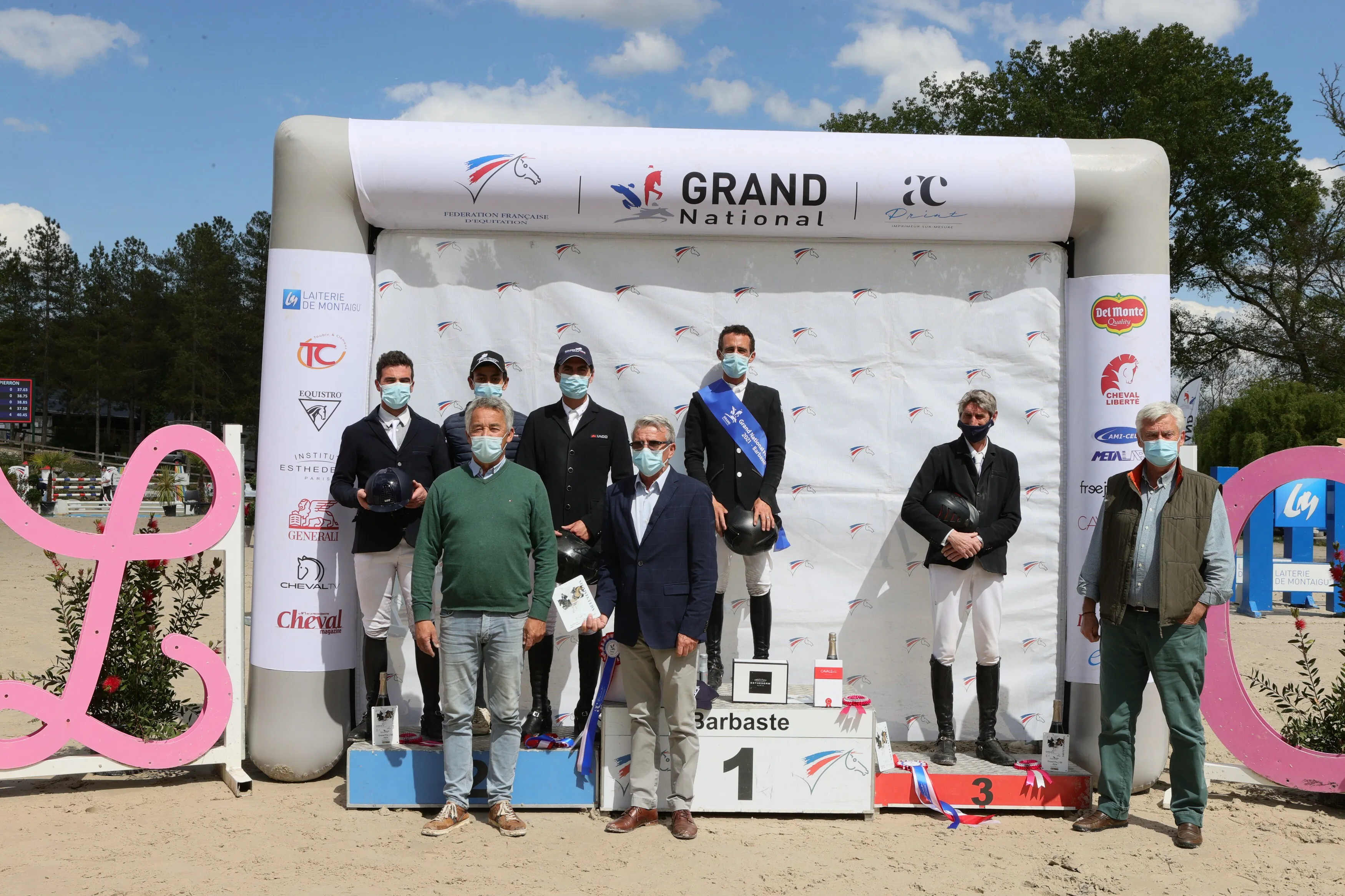 Pierre-Alain Mortier sur le podium du Grand National de Barbaste 